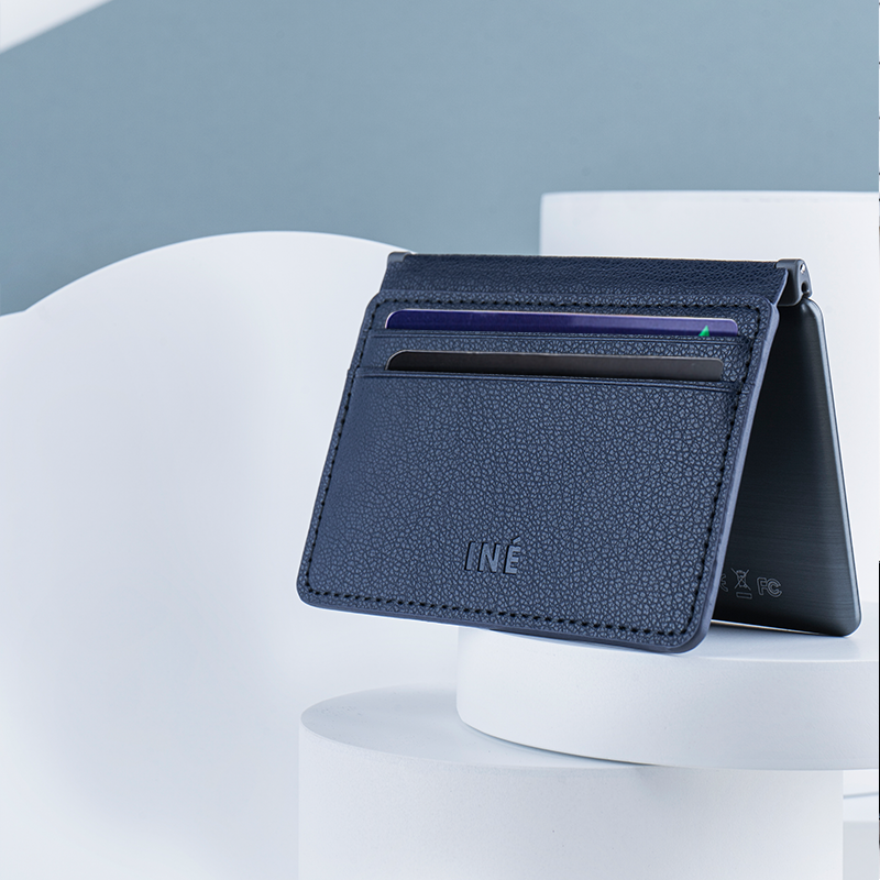 Iné - The Wallet Recycled Leather